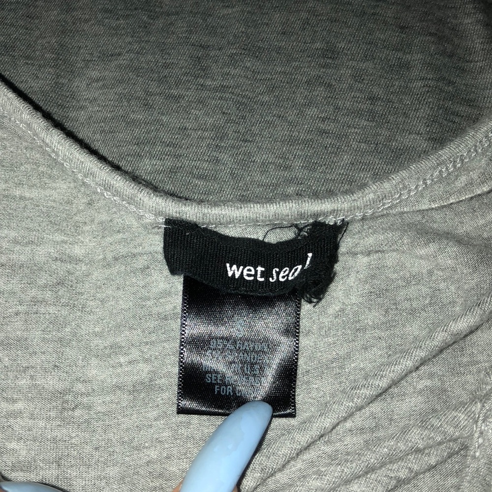 Crop top - Picture 2 of 2